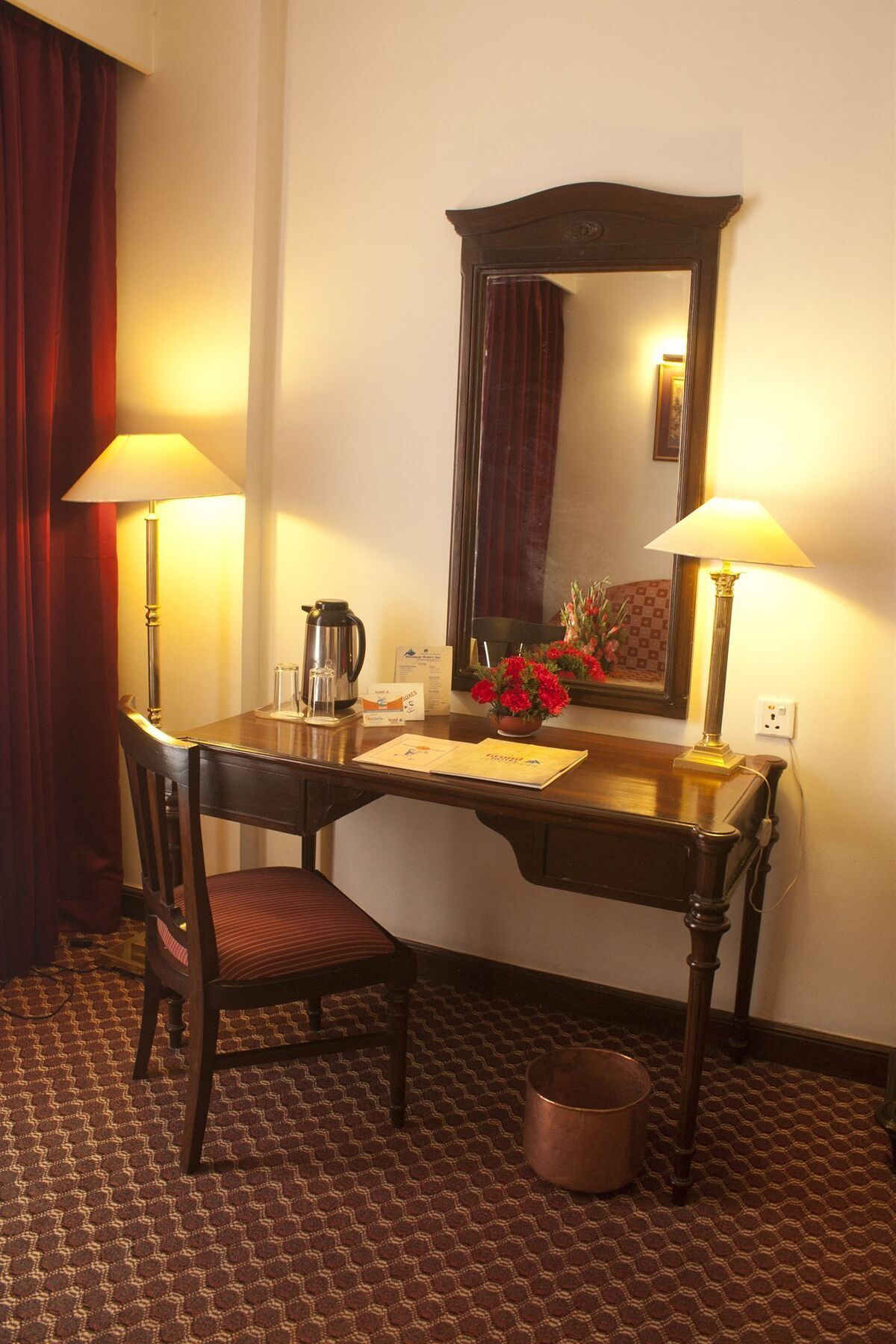 Grand Hotel Katmandu Dış mekan fotoğraf